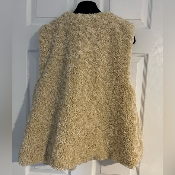 Anthropologie Akemi + Kin Alonna Teddy Layering Vest Cream Off White Sherpa OS - Picture 6 of 13